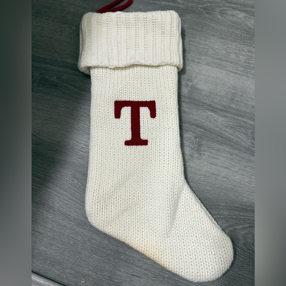 Knit monogram stocking - T